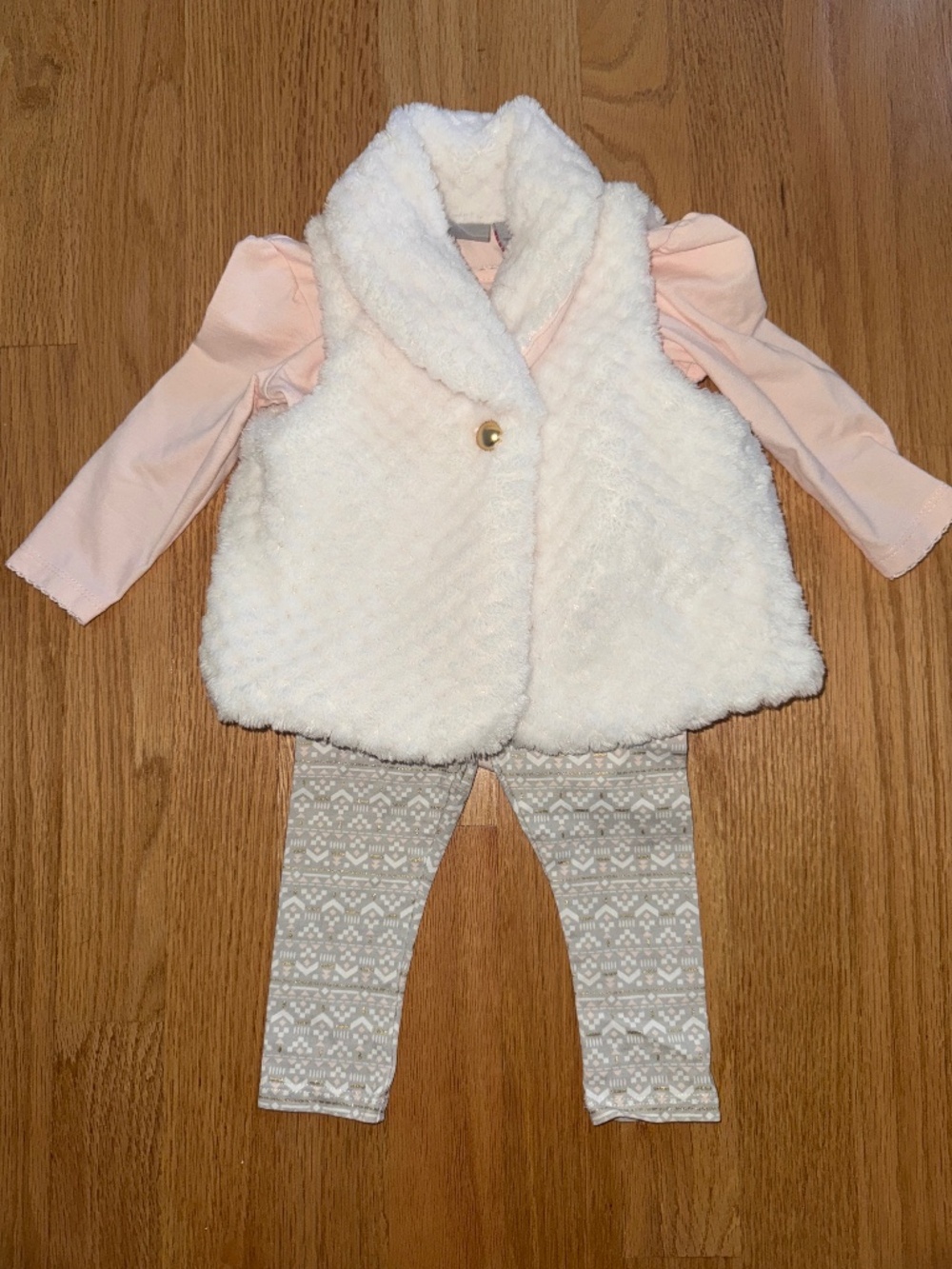 Tahari Baby- Pink/ gray/cream outfit with faux fur vest- 3-6 months